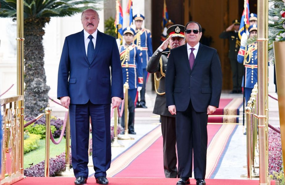 Preşedintele Belarusului, Alexander Lukaşenko, glume pe seama coronavirusului! Suporterii boicotează meciurile