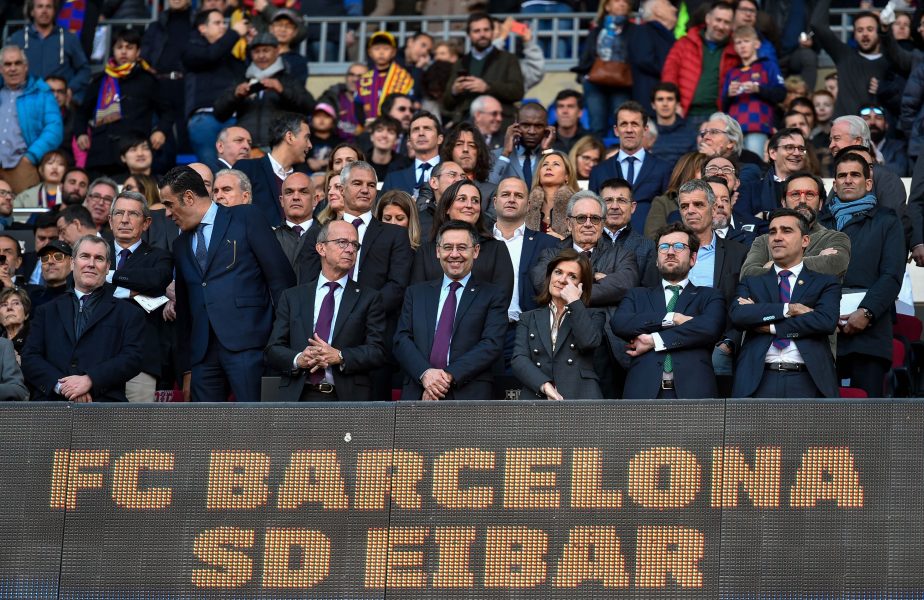 Scandal la Barcelona. Mai mulți angajați și-au prezentat demisia