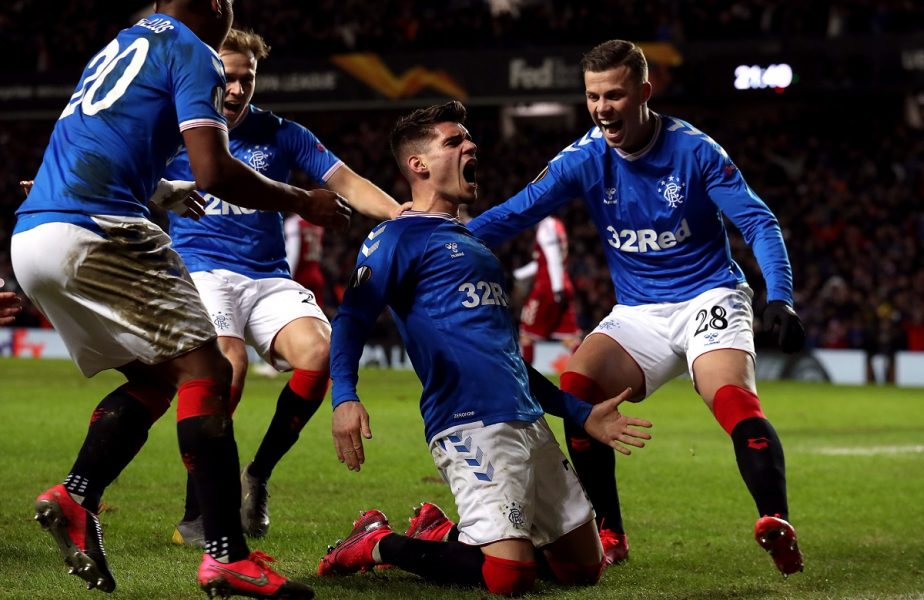 Ianis Hagi se bucură după un gol marcat la Rangers