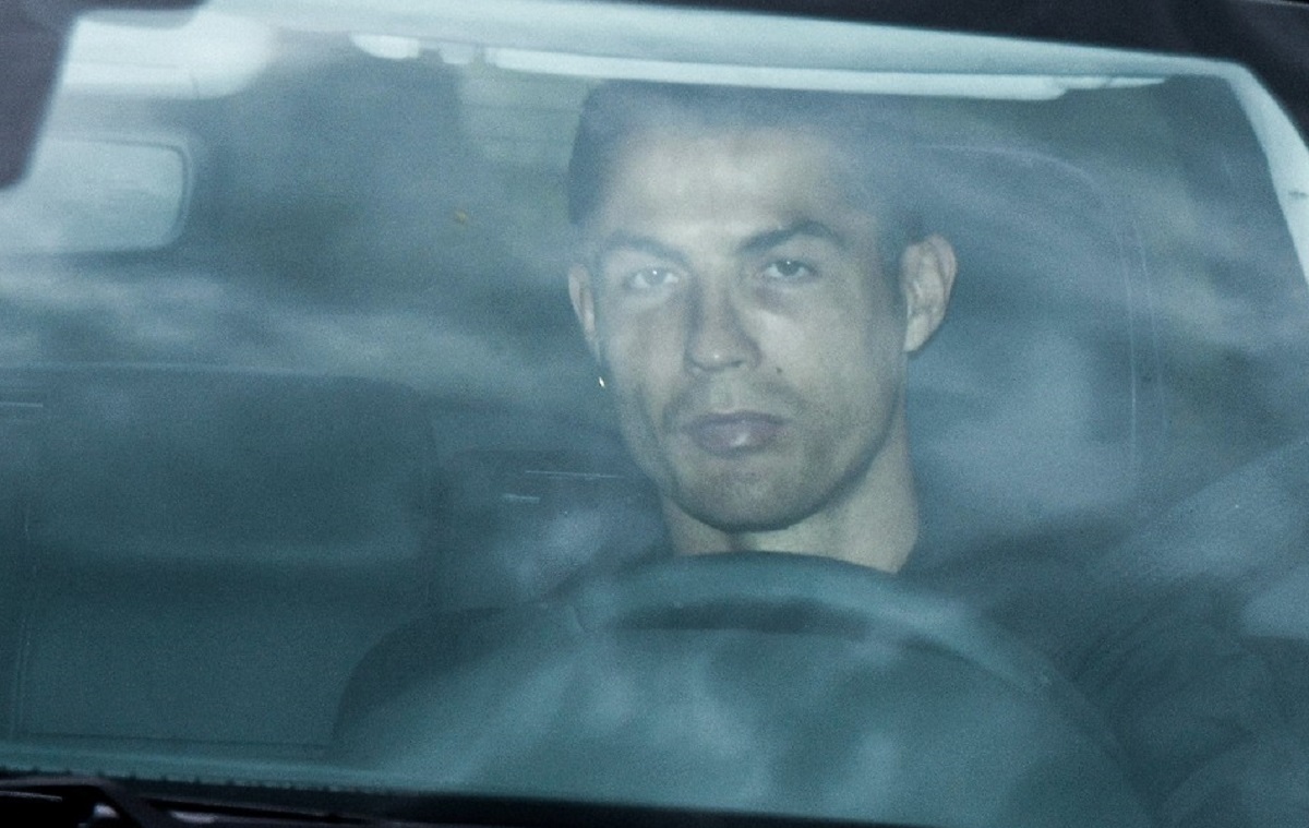 Cristiano Ronaldo, la volanul maşinii