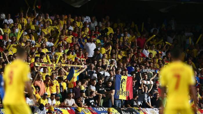 Un fotbalist român dă tonul în vestiarul echipei! ”Pun manele, pun muzică populară. Toți se uită cam urât la mine”