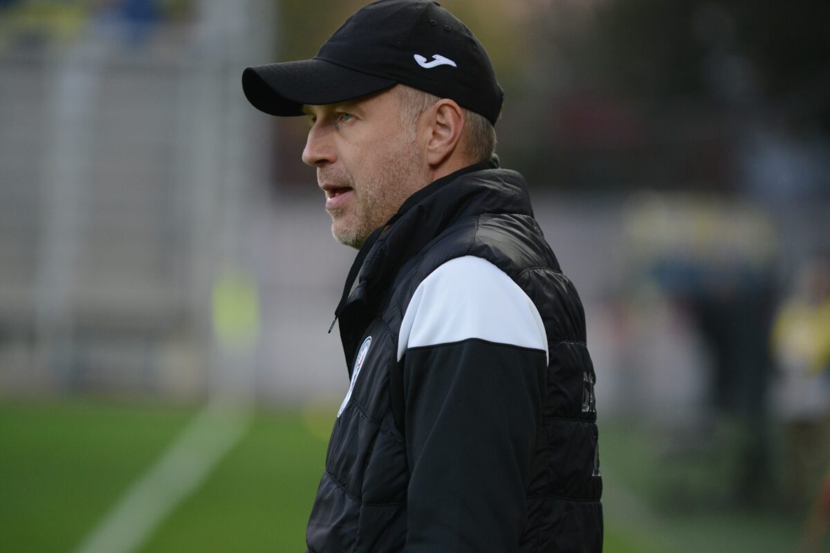 Edi Iordănescu, în timpul unui meci