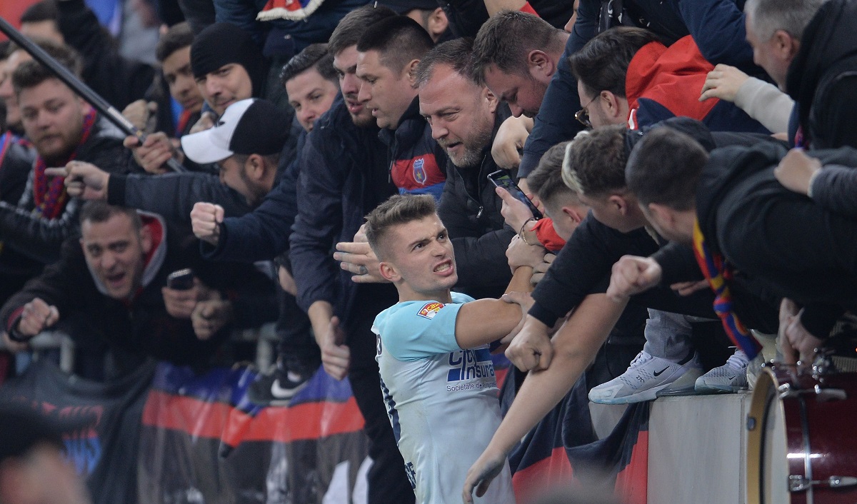 Florin Tănase se bucură după un gol