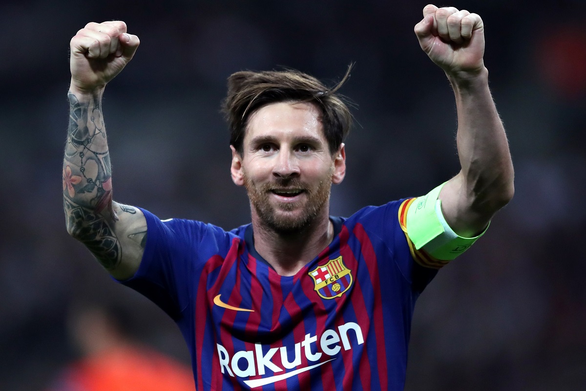 Leo Messi se bucură după un gol