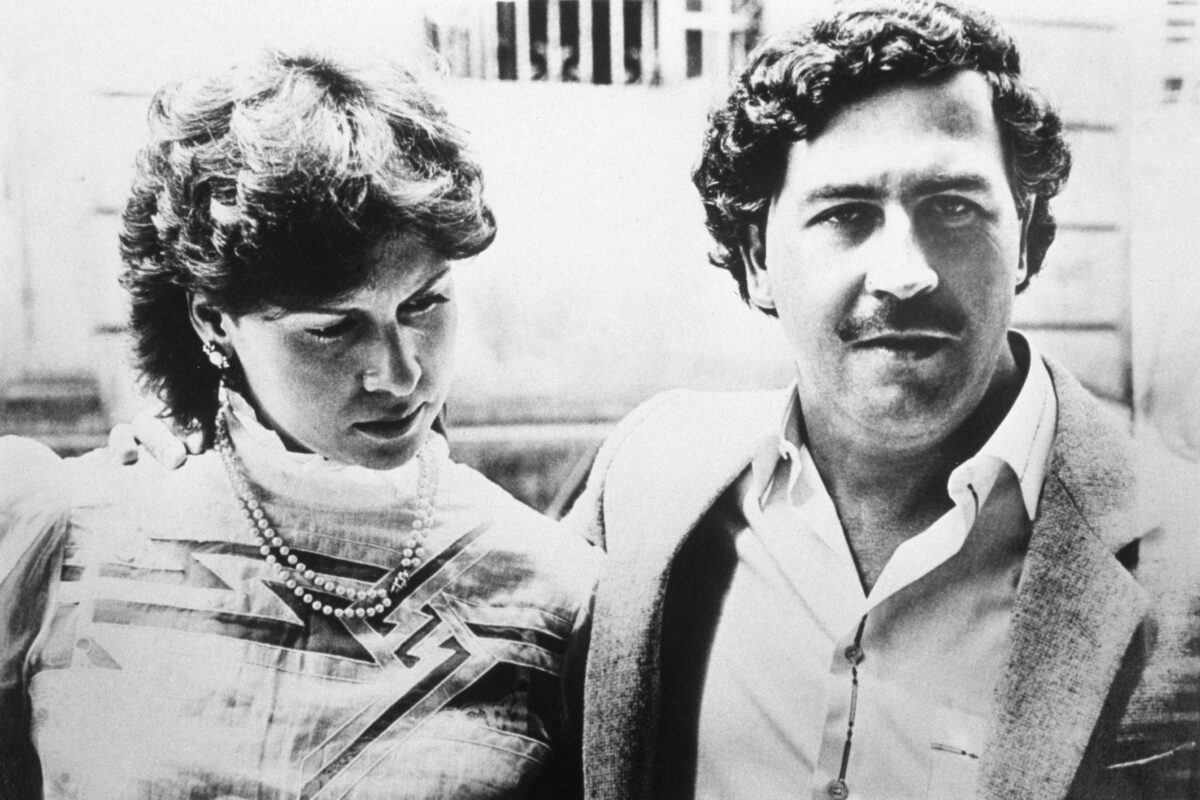 Răspunsul dat de celebrul narcotraficant Pablo Escobar, când fiul său de 7 ani l-a întrebat ”Tati, câți bani ai?”