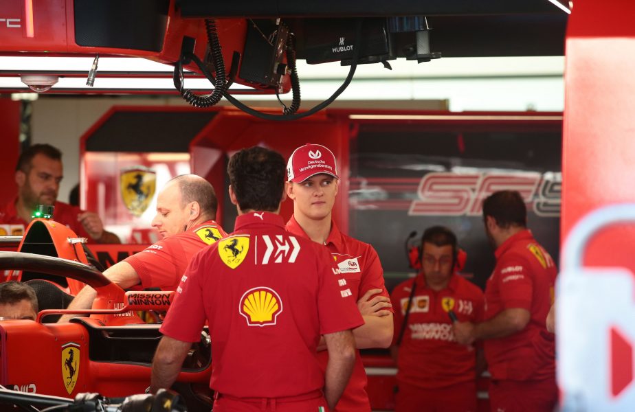Aşchia nu sare departe! Fiul lui Michael Schumacher se pregăteşte să debuteze în Formula 1