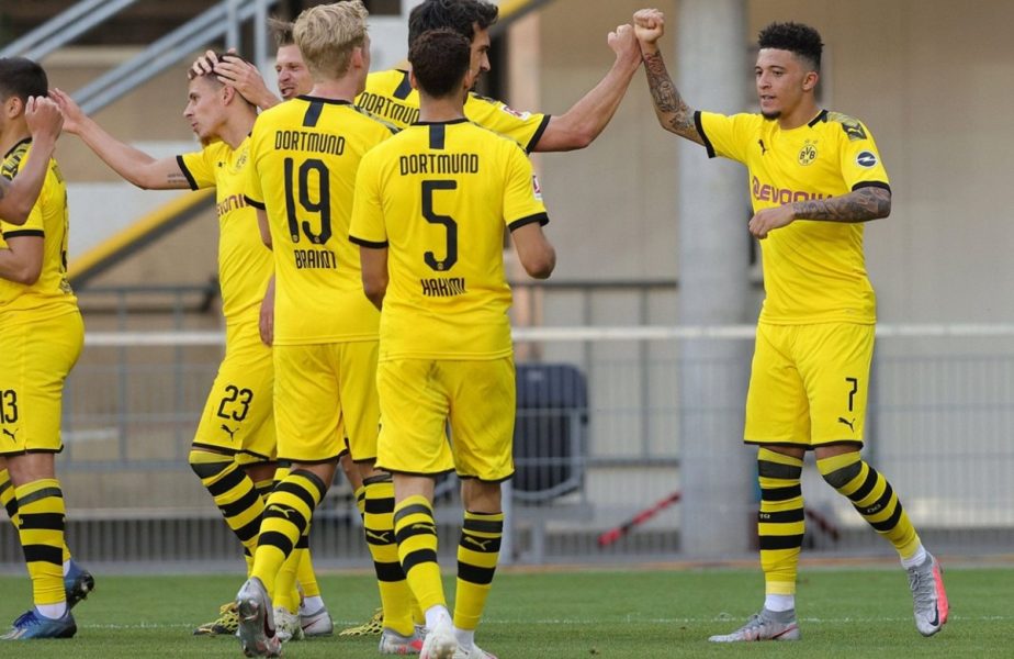 Doi jucători de la Borussia Dortmund, amendaţi pentru că s-au tuns în izolare. Au încălcat restricţiile de distanţare socială!