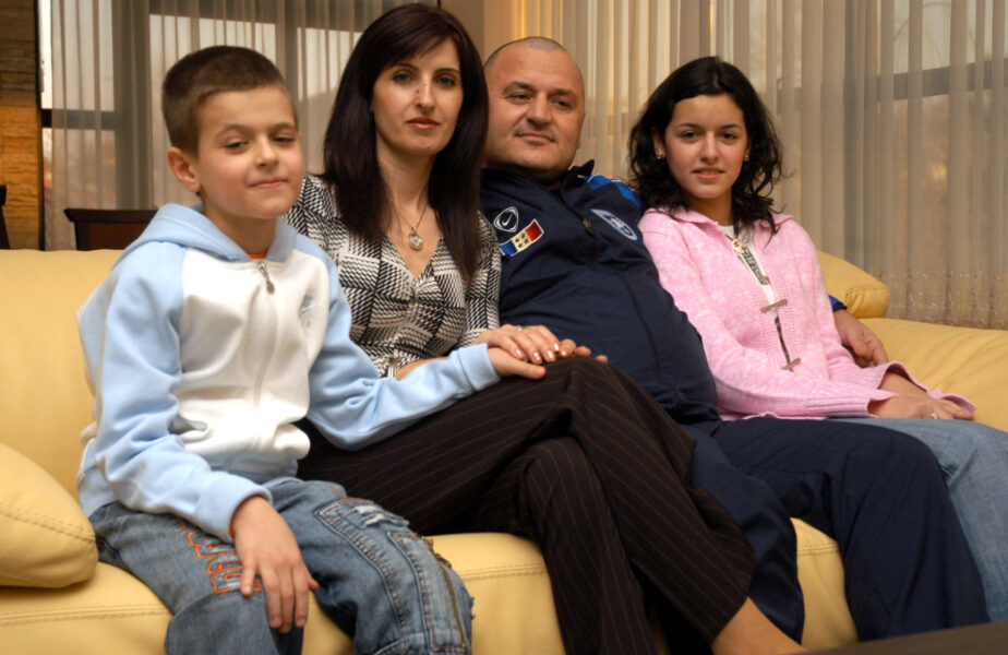 Probleme pentru un milionar român! I-a fost scoasă la licitaţie casa de sute de mii de euro