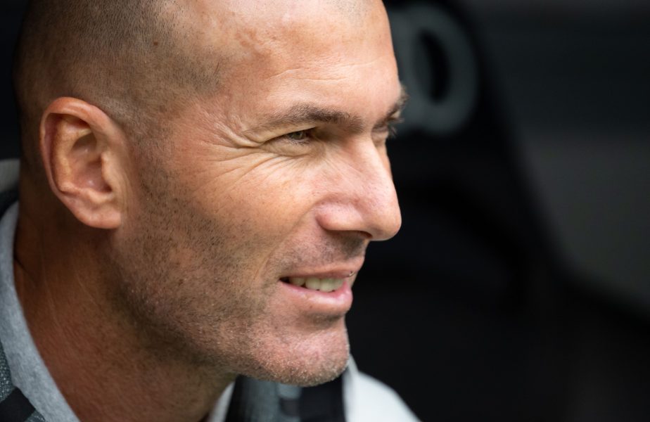 Reacţia lui Zidane, după pasa de pe altă planetă reuşită de Benzema: "Este genial ceea ce face el"