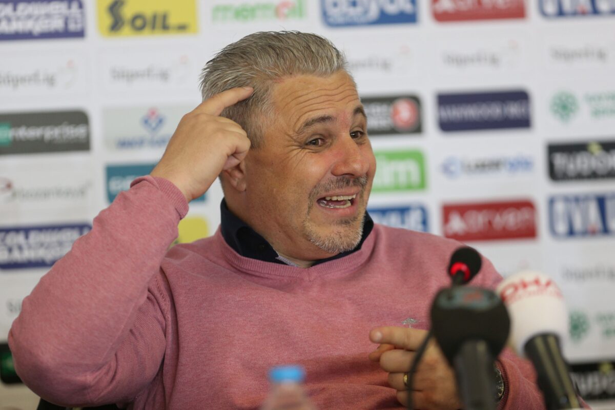 Marius Şumudică a luat-o pe urmele lui Gigi Becali! Şi-a criticat jucătorii după meci: "Am obosit"