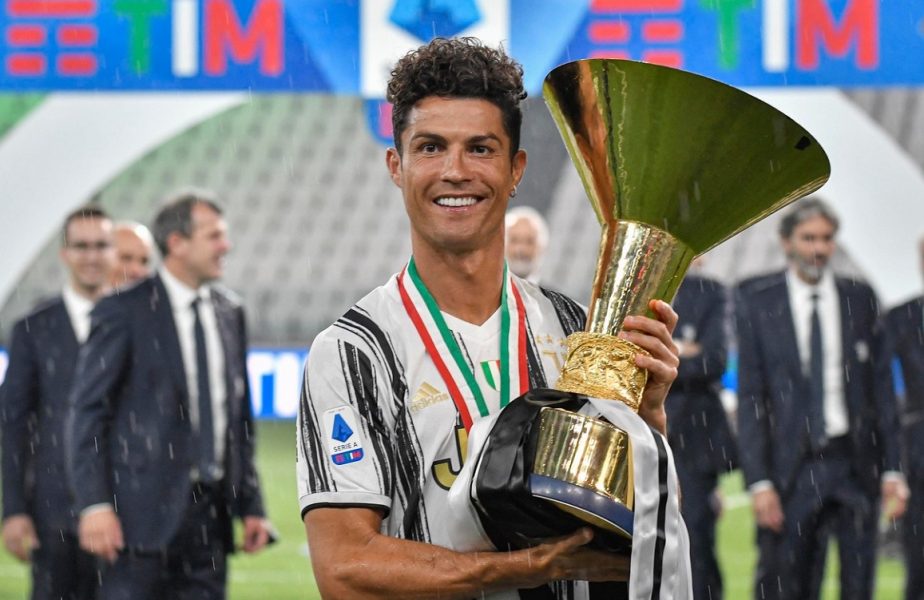 VIDEO | Cristiano Ronaldo a făcut show după ce a cucerit un nou trofeu. Dansul portughezului şi mesajul transmis suporterilor