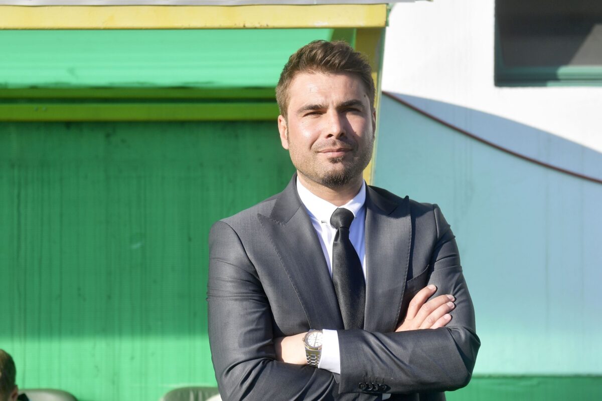 Răzvan Burleanu şi-a luat gândul că Adrian Mutu va continua pe banca României U21. „Are foarte multe oferte, inclusiv din străinătate. Preşedintele FRF, ultimatum pentru „Briliant