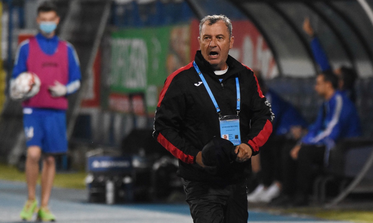 Dinamo, primul transfer după revenirea lui Mircea Rednic! Când ar putea debuta noua achiziție a „câinilor