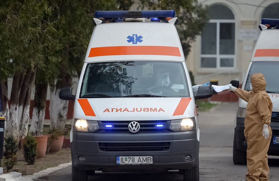 Iulian Răduţă a cedat nervos şi a ajuns la spital după ce şi-a tăiat venele într-un geam