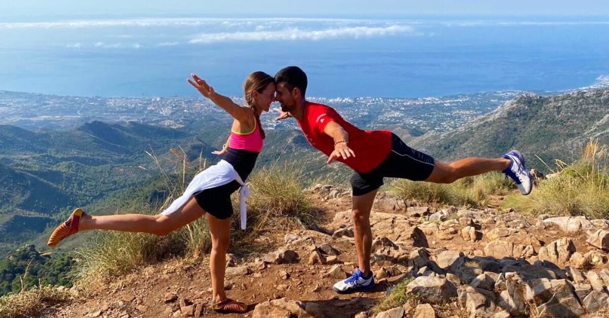 Soţia lui Novak Djokovic, yoga în vârful muntelui! Unde a ajuns liderul mondial la tenis