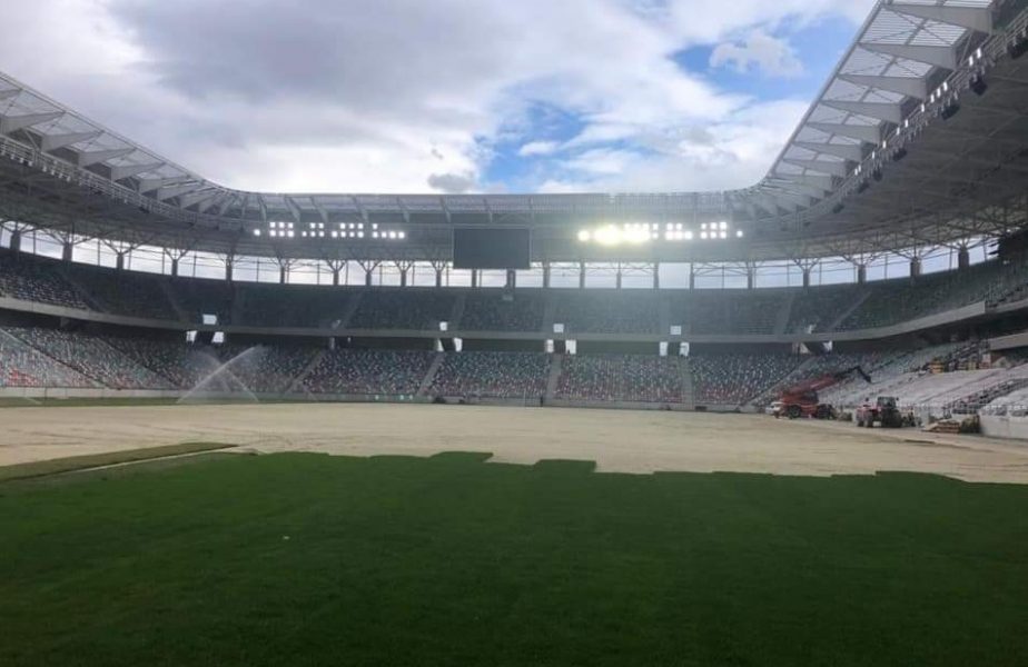 FOTO | "În Ghencea s-a aprins nocturna!" Imagini de senzaţie cu stadionul Steaua. Reacţia lui Ilie Dumitrescu: "Este o bijuterie!"