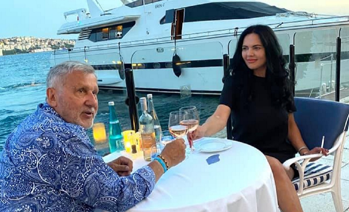 Ilie Năstase, cadou extravagant pentru cea de-a cincea soţie. A plătit 240.000 de euro. "Mai am cinci!"