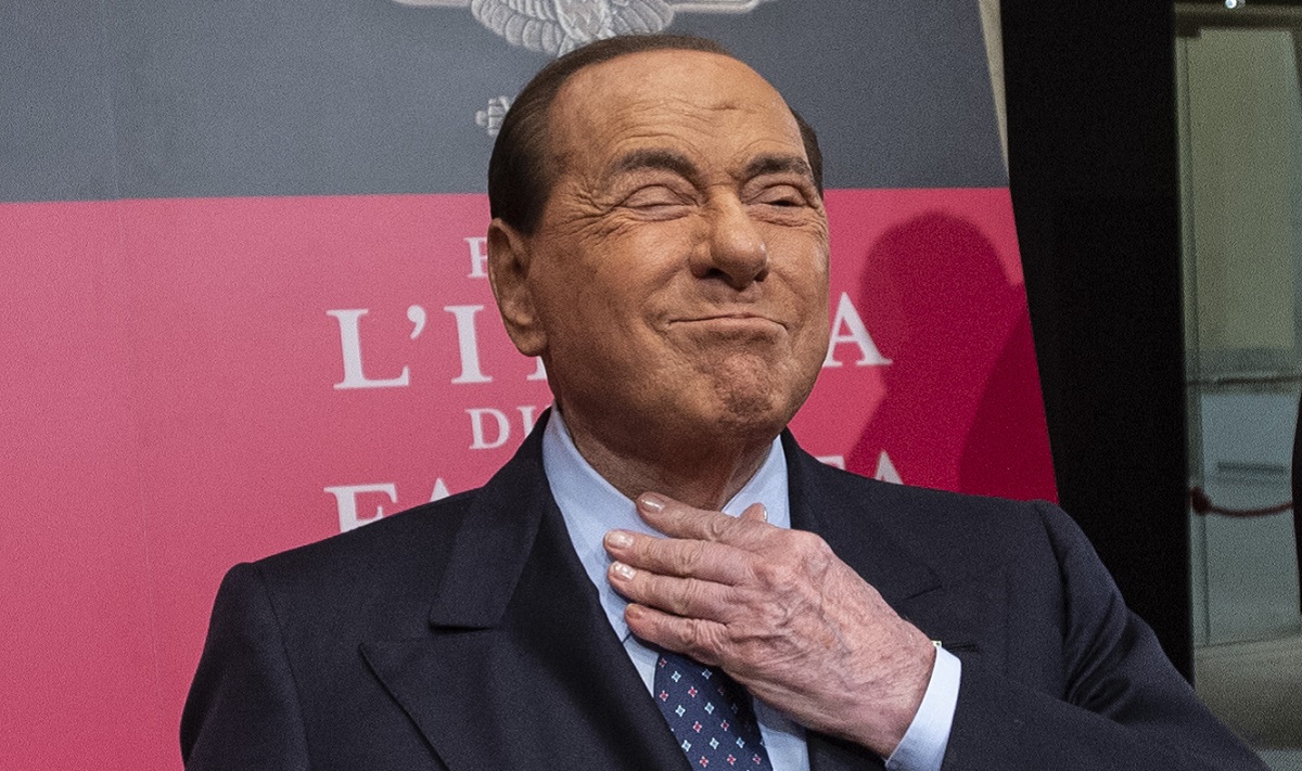 Silvio Berlusconi a murit