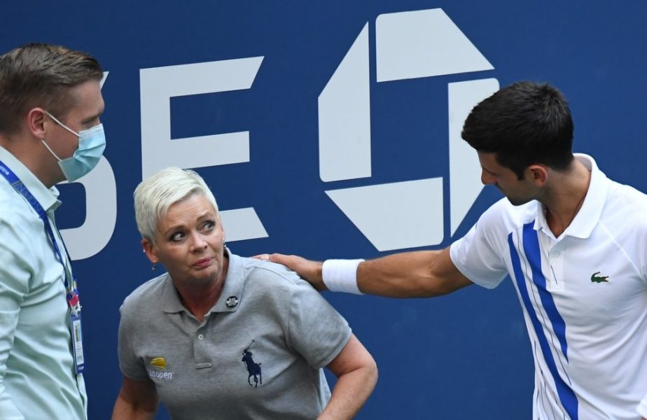 Descalificarea lui Novak Djokovic este corectă! Explicaţiile specialistului