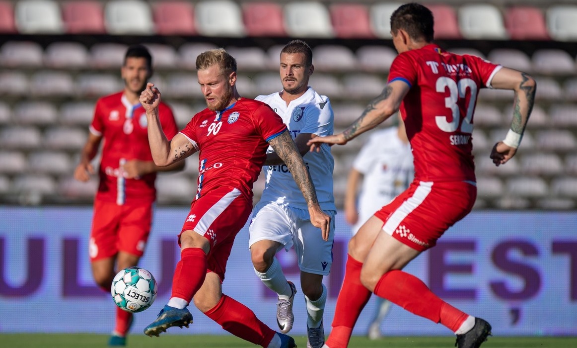 FC Argeș – UTA 1-1. Arădenii deschid scorul după o execuţie perfectă a lui Bustea. Mălăele a egalat