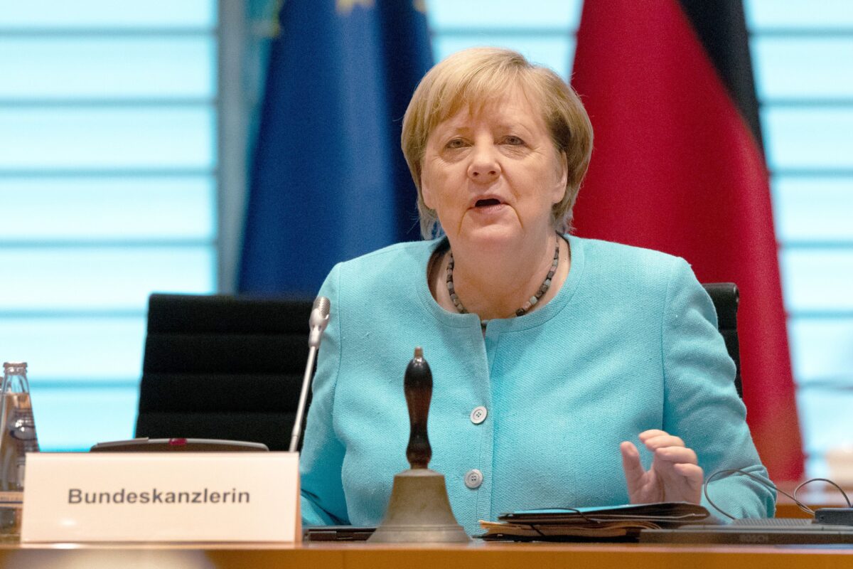 Un milionar român e de părere că previziunea făcută de Angela Merkel privind pandemia se va adeveri: "Nu ai ce să faci!"