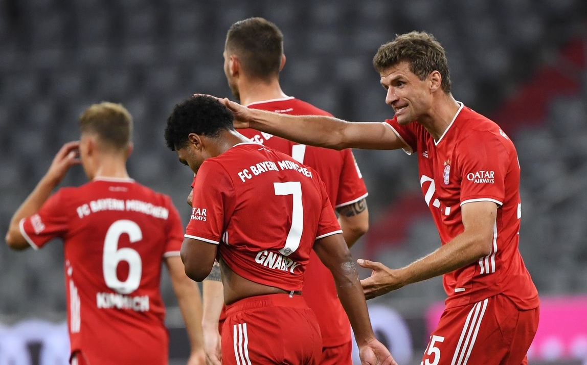 Masacru! Masacru! Masacru! Bayern Munchen, un nemilos 8-0 cu Schalke în debutul noului sezon din Bundesliga. Gnabry reușește tripla