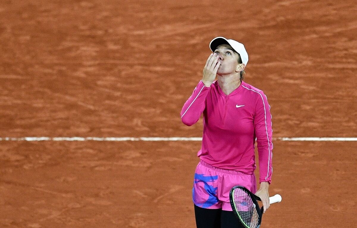 La mulţi ani cu record, Simona Halep! Performanţă istorică în primul tur de la Roland Garros