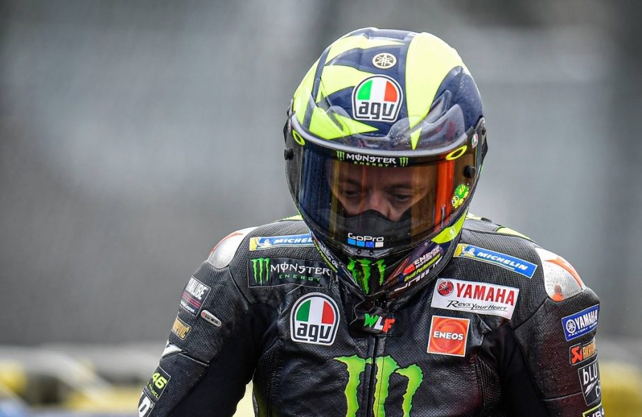 Panică în MotoGP! Valentino Rossi are COVID-19. Ce a spus legendarul pilot despre simptome. ”Mă dureau oasele și aveam febră”