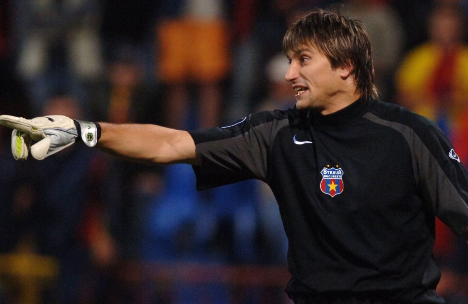 Vasili Hamutovski, fostul portar al celor de la FCSB, intr-un meci în perioada în care juca pentru formația lui Gigi Becali