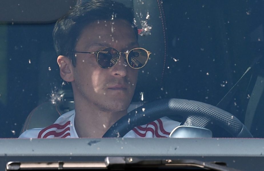 Ținut pe tușă de Arsenal, Mesut Ozil și-a schimbat meseria! Ce a ajuns să facă cel mai bine plătit jucător al ”Tunarilor”