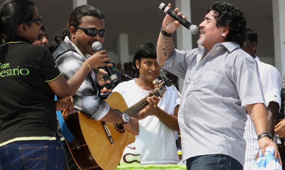 VIDEO | Top 10 cântece despre Diego Maradona! Artiştii care au fost inspiraţi de cariera lui El Pibe DOro. Cine ocupă primul loc