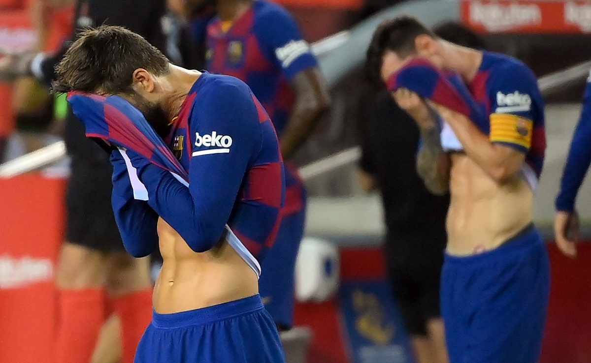 OFICIAL | Final de negocieri la Barcelona. Starurile de pe Camp Nou, convinse să accepte reducerea salariilor. Suma uriaşă la care renunţă