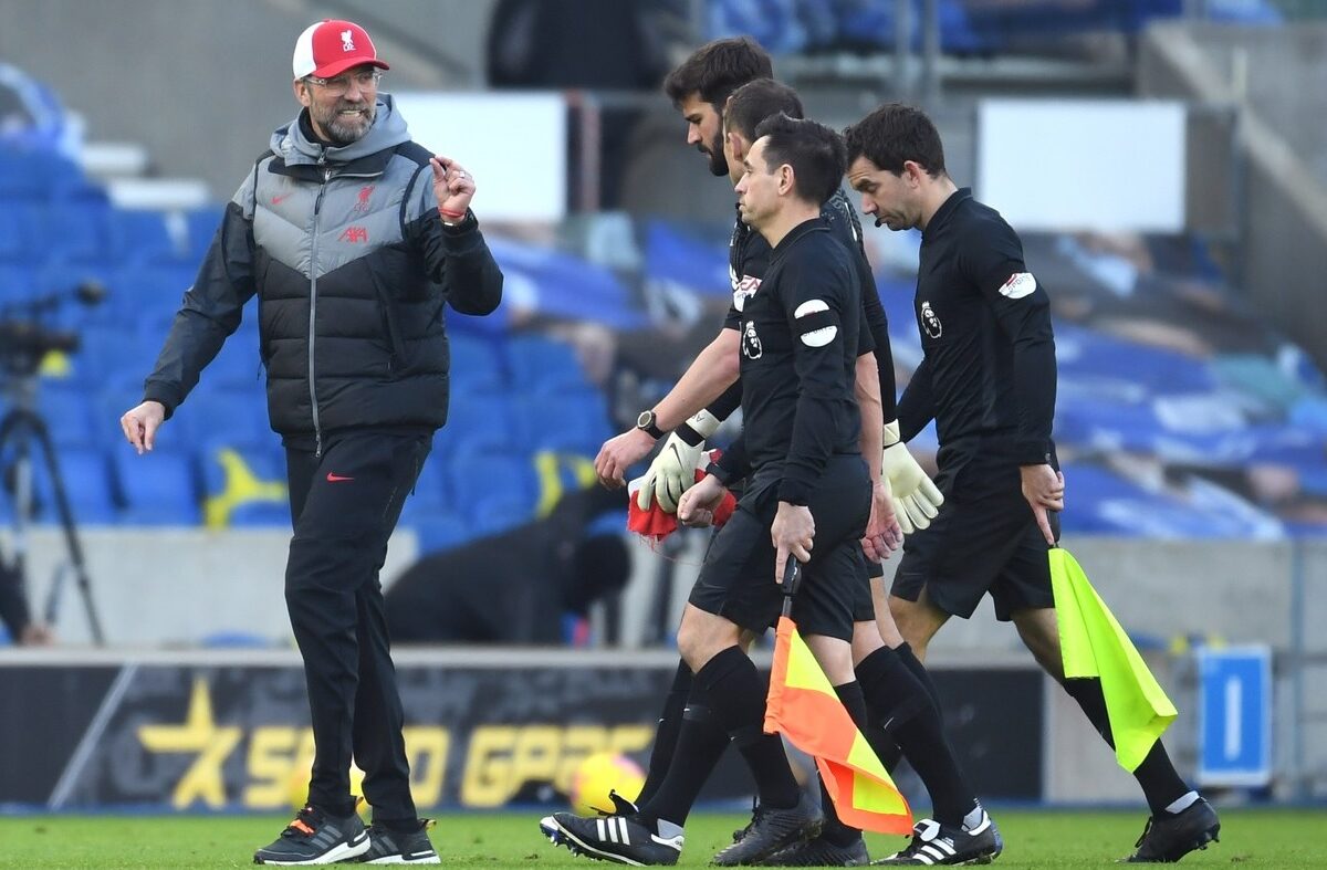 Jurgen Klopp, exploziv după ce VAR i-a anulat două goluri: ”Offside cu subrațul, cu sigla clubului!”. Ce a spus despre Salah