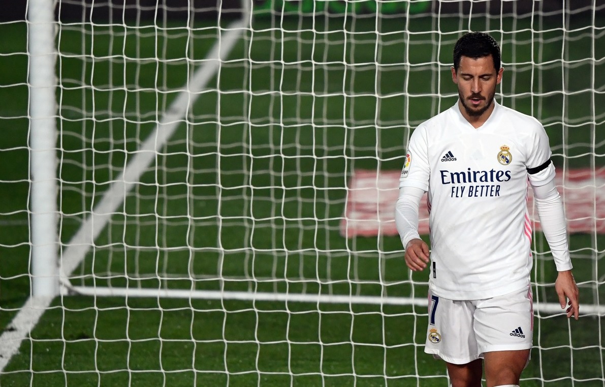 Eden Hazard părăsește terenul în meciul dintre Real Madrid și Alaves