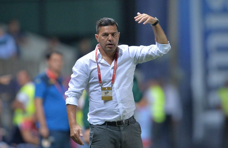 "Probabil nu voi mai sta pe bancă la meciul de la Piteşti". Cosmin Contra aşteaptă răspunsul avocaţilor. "Nu vreau să mor din cauza unor oameni de la Dinamo"