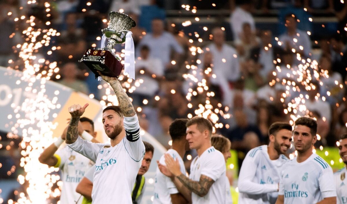 Jucătorii lui Real Madrid sărbătoresc câștigarea Supercupei Spaniei în 2017