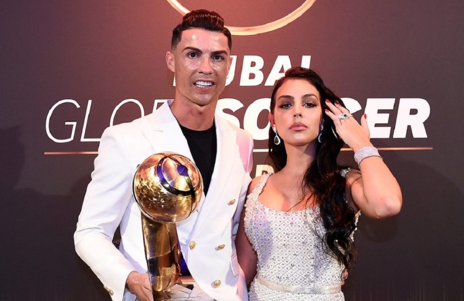 Cristiano Ronaldo şi Georgina Rodriguez atrag toate privirile. Bijuteriile cu care s-au afişat valorează o avere. Suma totală e fabuloasă