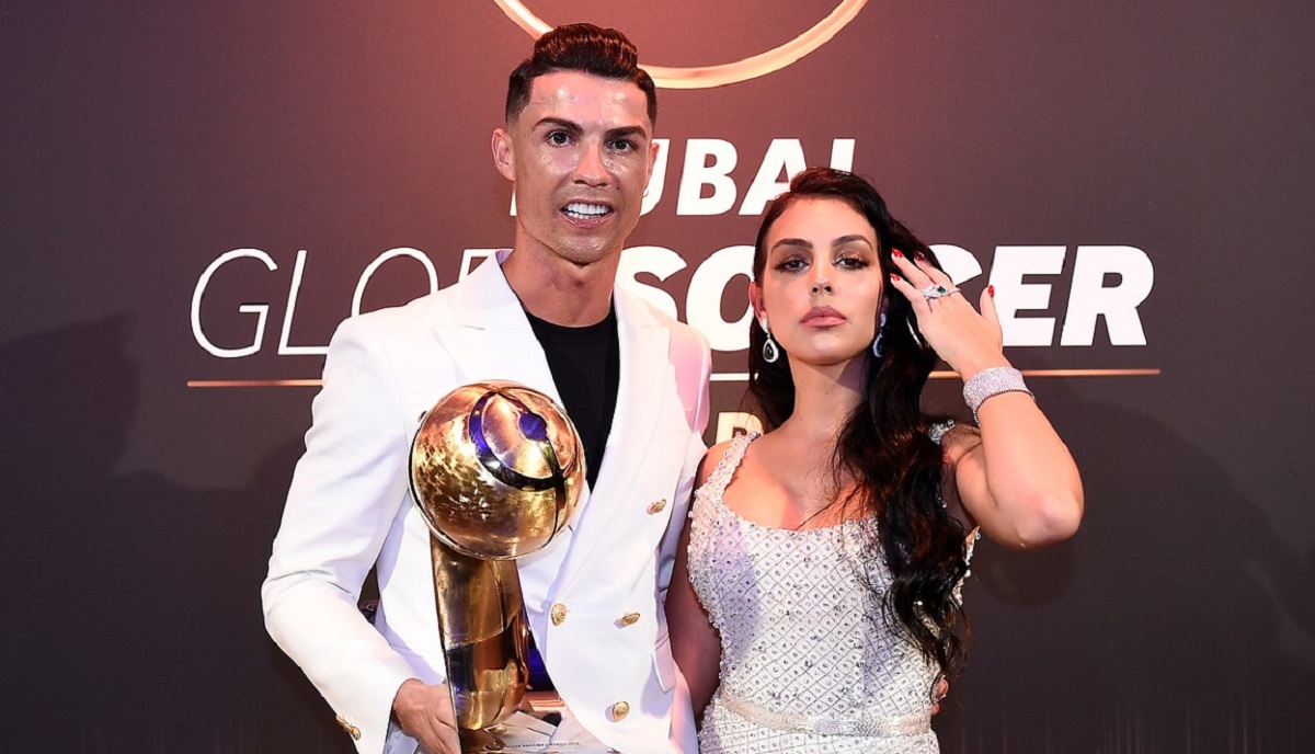 Cristiano Ronaldo şi Georgina Rodriguez atrag toate privirile. Bijuteriile cu care s-au afişat valorează o avere. Suma totală e fabuloasă
