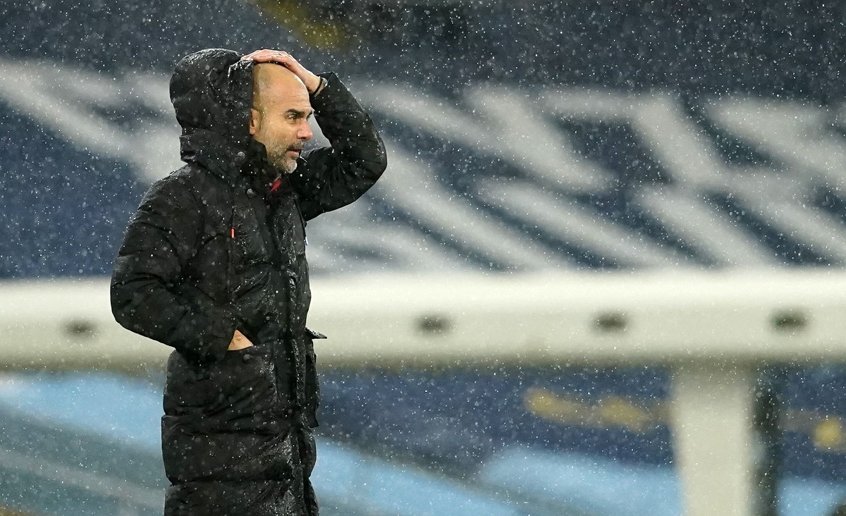 VIDEO | Manchester City a tremurat în fața unei echipe din liga a 4-a! Guardiola, exasperat pe marginea terenului. Un fundaș a avut intervenția începutului de an!