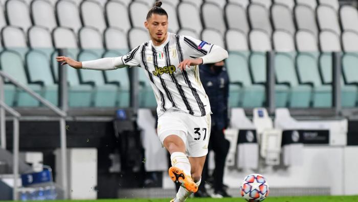 Italienii au făcut anunțul, Radu Drăgușin rămâne la Juventus! Pe câți ani va semna fundașul român cu campioana Italiei