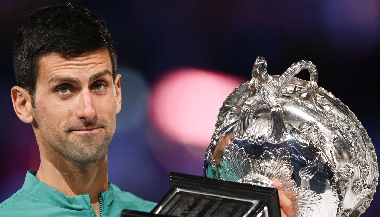 Novak Djokovic e uriaş! L-a bătut pe Daniil Medvedev în finala de la Australian Open şi a ajuns la 18 Grand Slam-uri câştigate