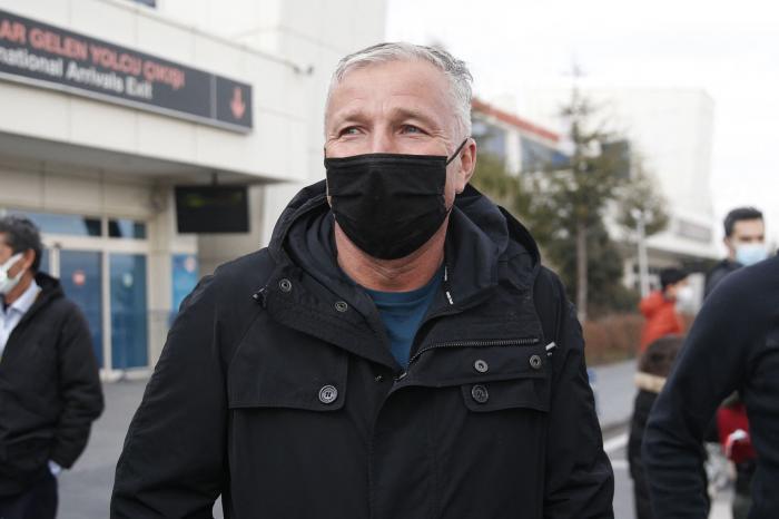 Dan Petrescu a rupt tăcerea după plecarea de la Kayserispor: "Nu mai pot antrena acum". Celtic insistă pentru serviciile lui