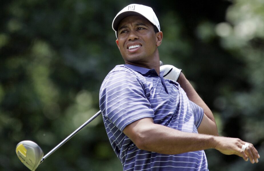 Tiger Woods a rupt tăcerea după accidentul horror în care a fost implicat: „Vreau să merg de unul singur!” Campionul din golf recunoaşte: „A fost cel mai dureros moment!”