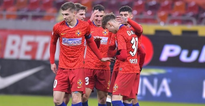 FC Botoşani – FCSB 0-2. "Bombardierul" Tănase şi Olaru menţin echipa lui Petrea pe primul loc. FCSB s-a distanţat la 7 puncte de Craiova
