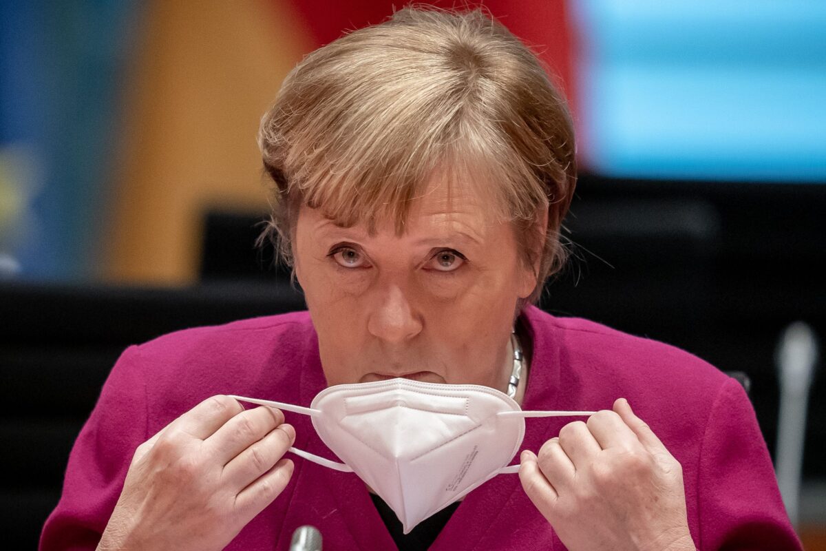 Genial! Angela Merkel este suporterul numărul 1 al Simonei Halep. Ce a putut să spună Cancelarul Germaniei despre româncă, pe holurile Parlamentului European