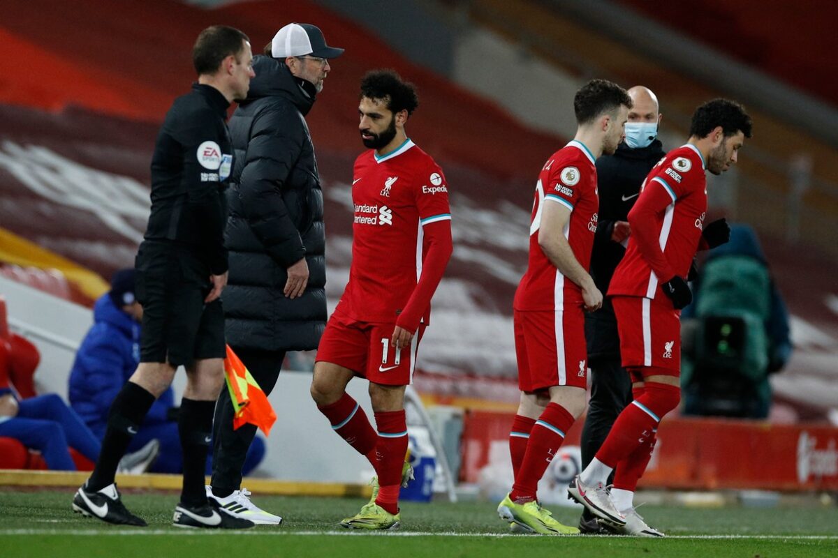 Liverpool, un butoi de pulbere! Salah, iritat după ce a fost schimbat de Klopp. Agentul său i-a anunţat plecarea