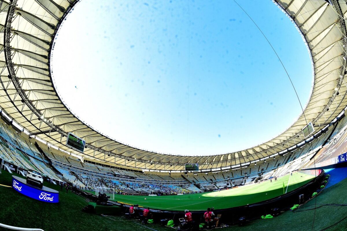Decizie istorică! Celebrul stadion Maracana se va numi "Regele Pele". Brazilienii au supus la vot marea schimbare
