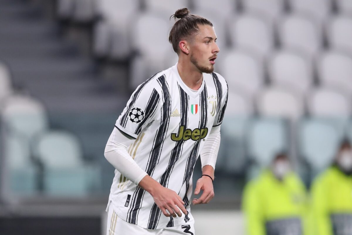 Radu Drăguşin, la mare căutare în Serie A! Trei cluburi au pus ochii pe „perla lui Juventus. Fundaşul poate juca alături de un alt internaţional român