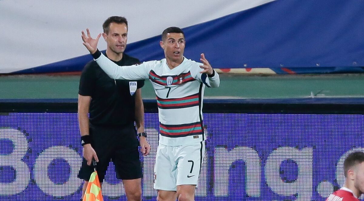 Cristiano Ronaldo, nervos la finalul meciului Serbia - Portugalia