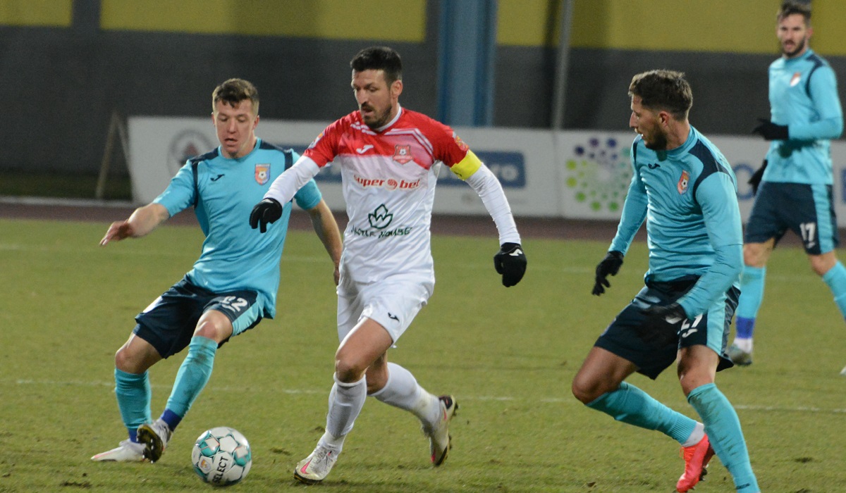 Chindia – Hermannstadt 2-0. Jucătorii lui Săndoi, lideri în play-out. Sibienii, pe ultimul loc în Liga 1